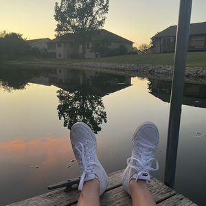 Meet your Posher, Abi